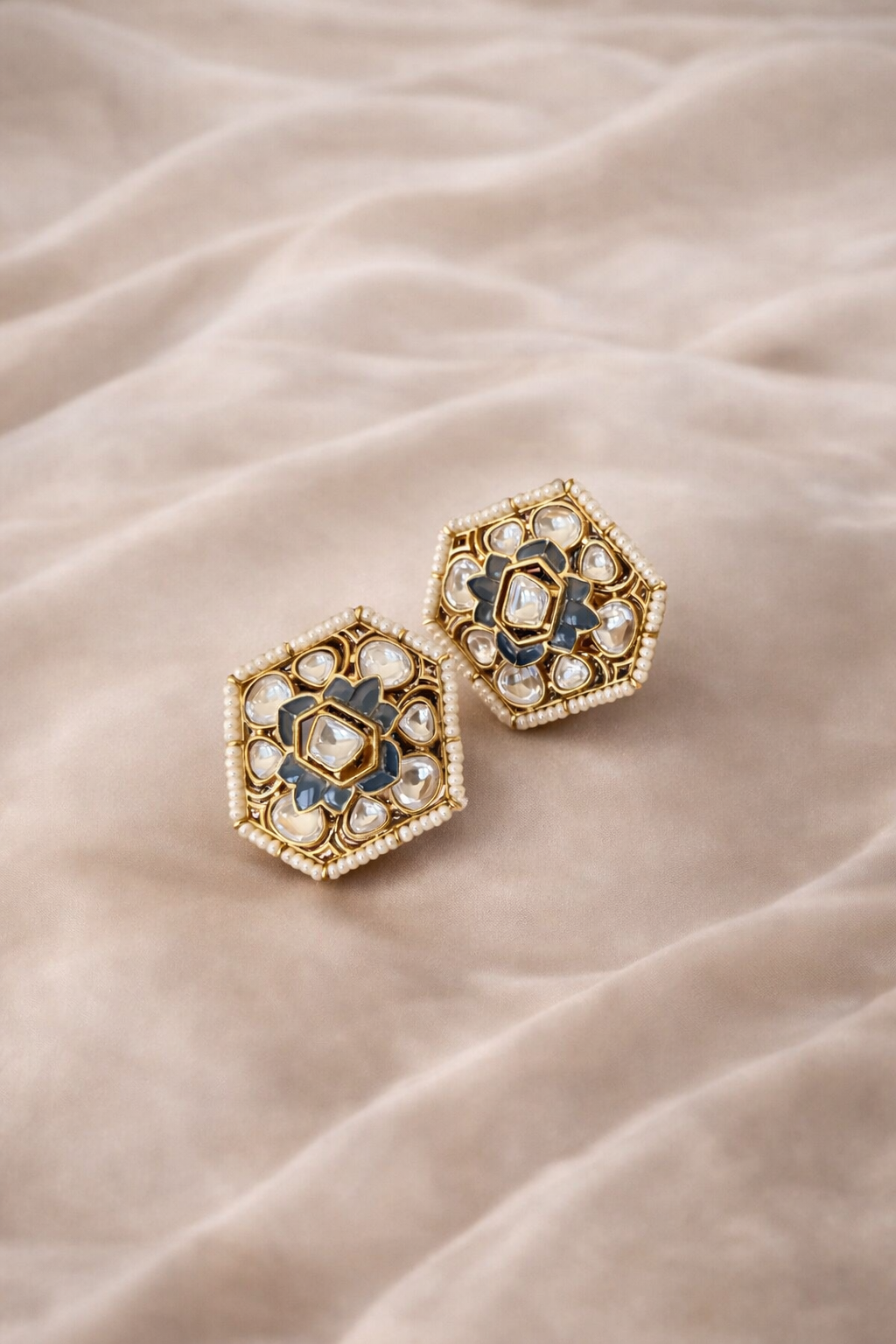 Hexe Studs Hexe Studs - Image 1