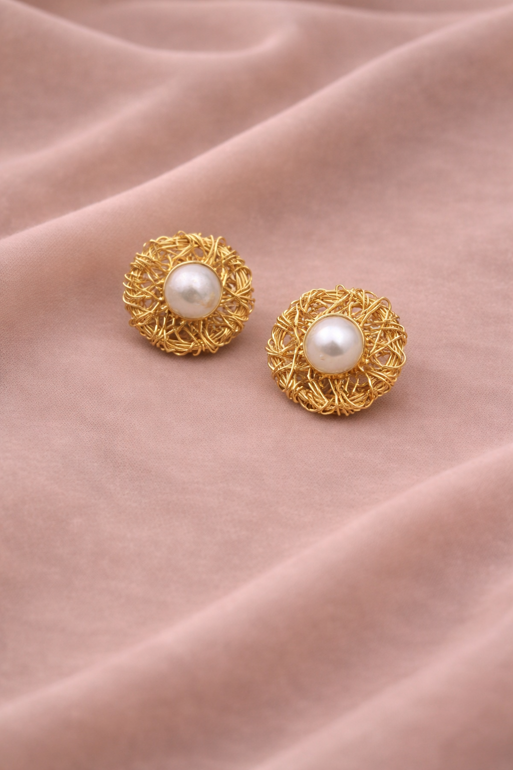 Nido Studs Nido Studs - Image 1